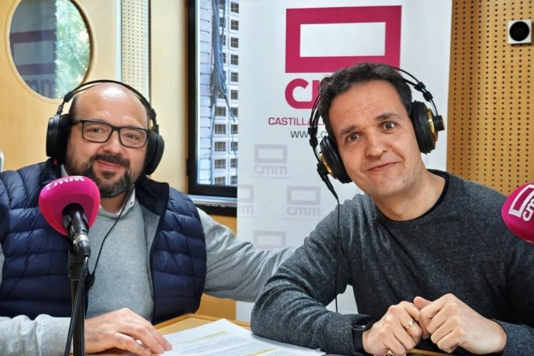 Entrevista a Ramón Cabezas, compañero y director de Retrazos Agencia, en “Moliendo Bits” de CMM radio